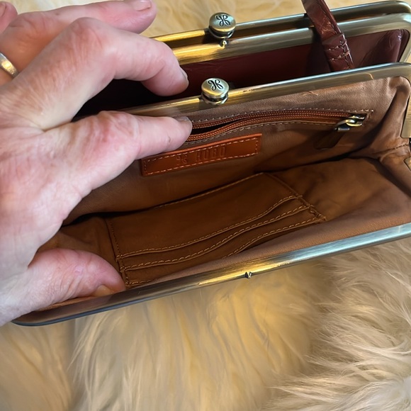 Henna Leather Shoulder Bag - Picture 5 of 7